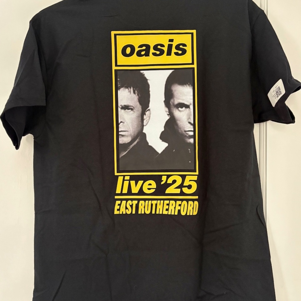 Oasis Live '25 Concert Tee - East Rutherford (Meadowlands Sports Complex) - Larg